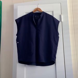 FIGS Raphaela scrub top. Size Large, navy blue
